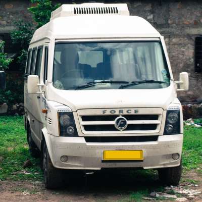 9 Seater Tempo Traveller